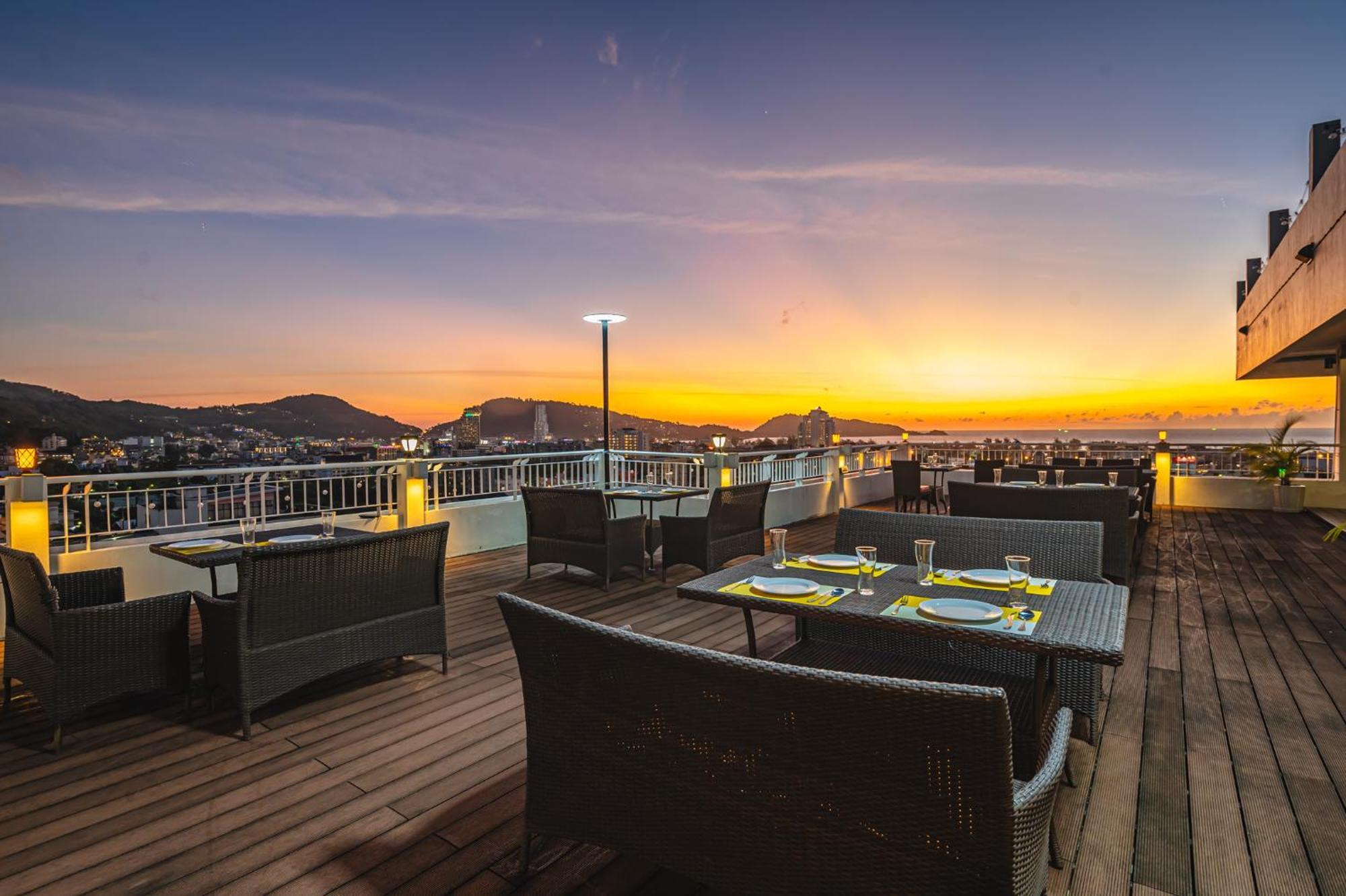 Hotel Casa Del M Phuket - Newly Renovated Patong Exterior foto